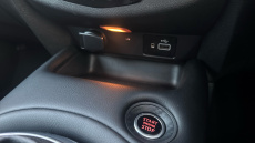 Nissan Juke 1.0 DiG-T 114 N-Connecta 5dr DCT Petrol Hatchback